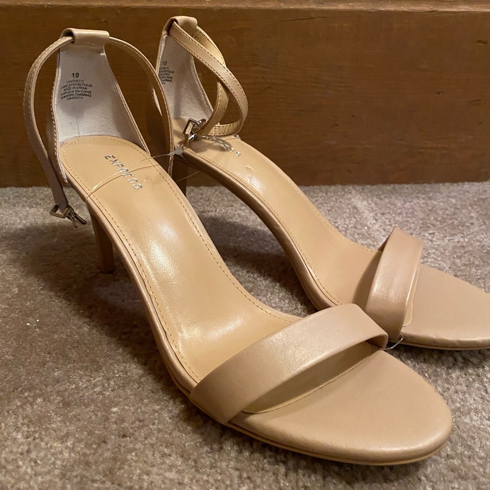Brand new Express Beige Leather Heels, Sz 10